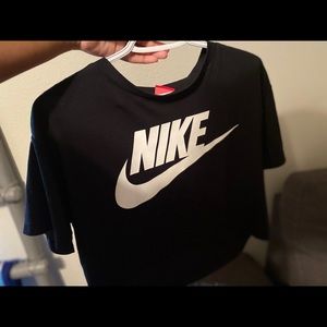 Nike Cropped Short Sleeve